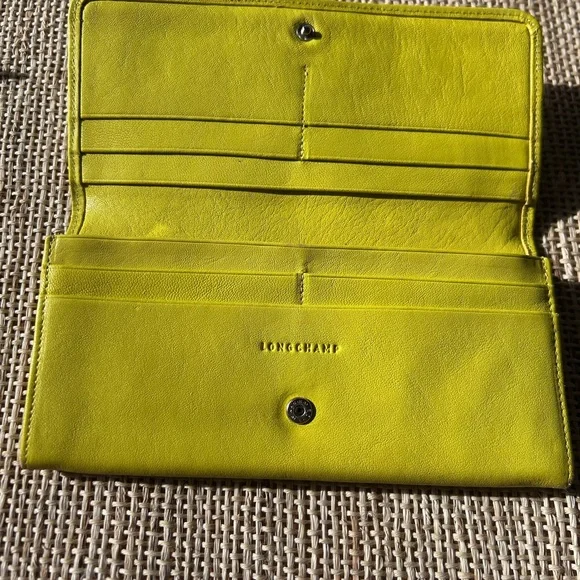 Longchamp Le Pliage Cuir Zip Around Yellow Leather Wallet. - Picture 7 of 11